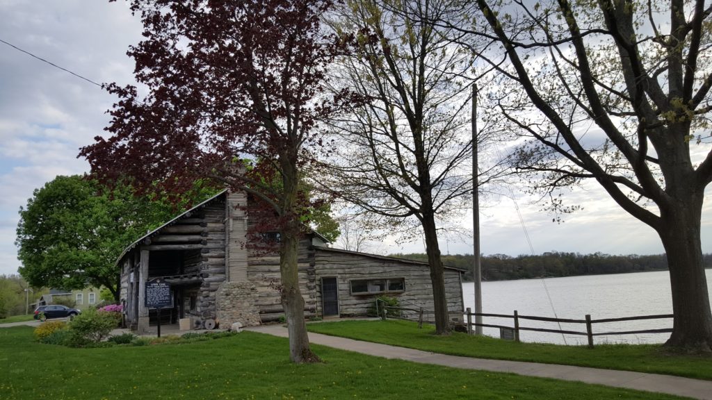 Pioneer Log Cabin Museum at Stone Lake